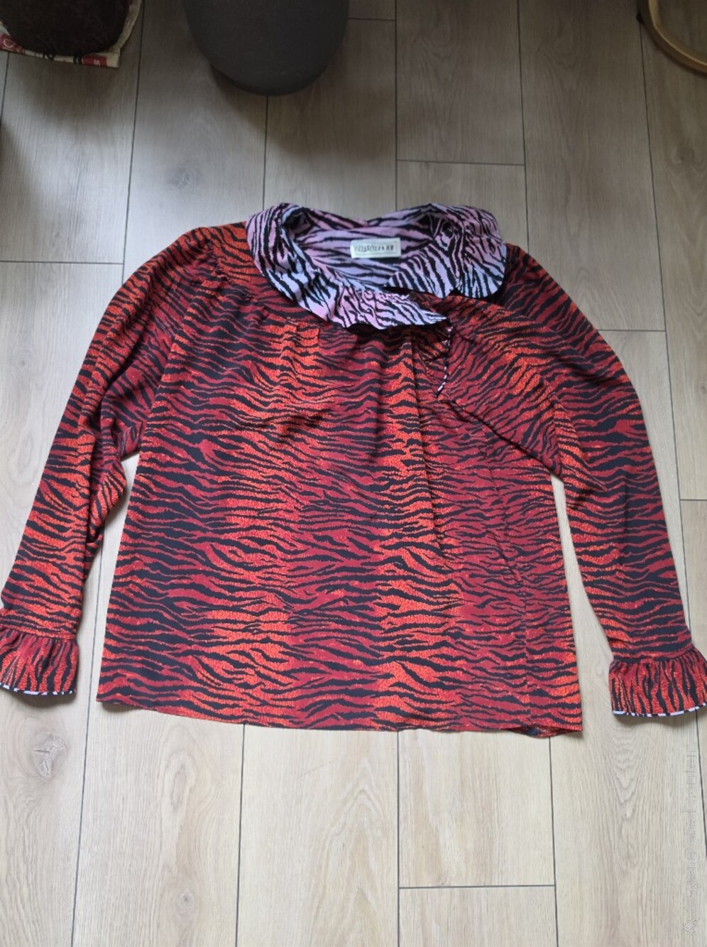 Kenzo x H&M Silk Tiger-print Blouse with Ruffled Collar and Cuffs Size 12
